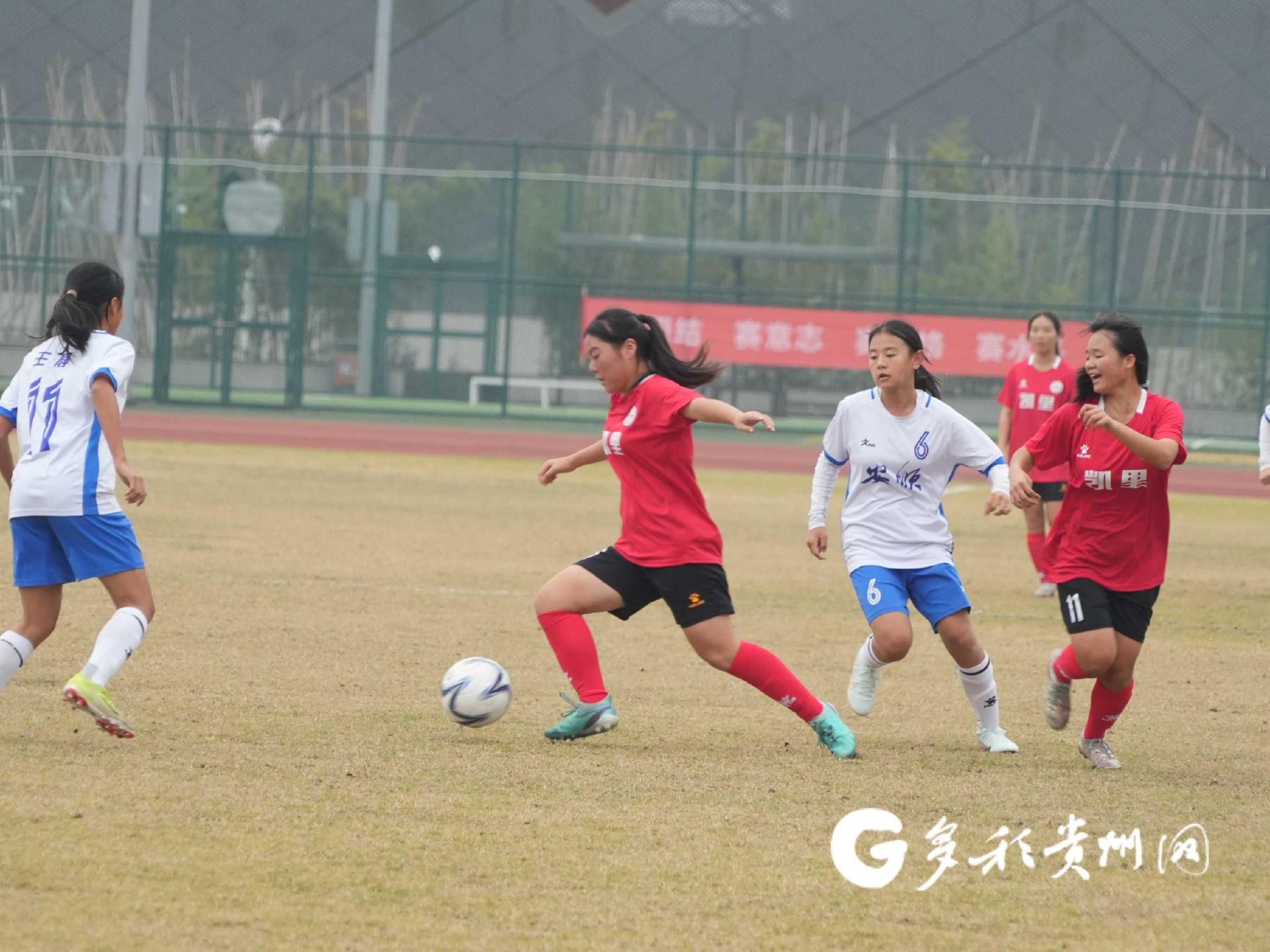 九游体育登录-贵州队在最新一场比赛中获得惊人胜利