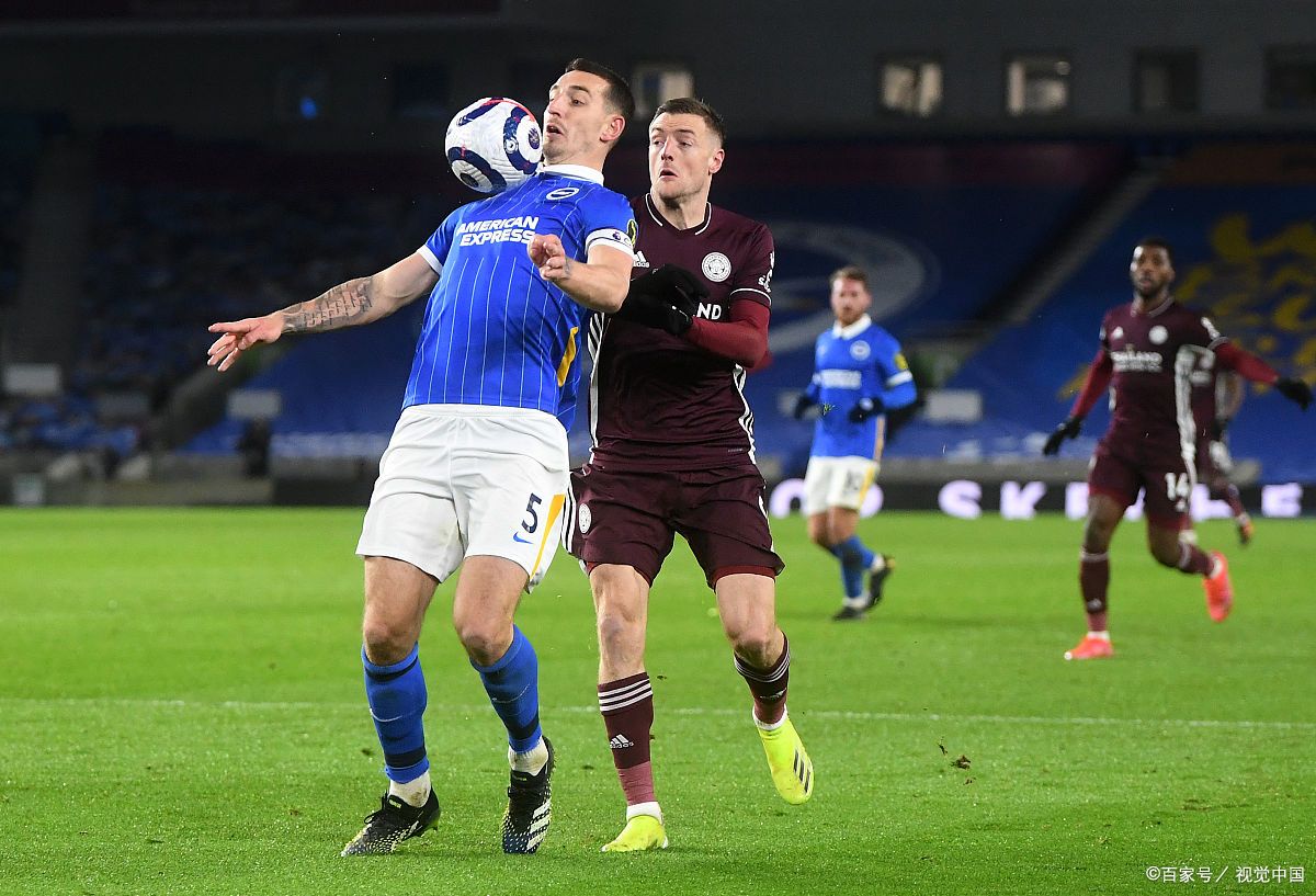 欧洲赛事球员拼尽全力，场面惊险刺激的简单介绍