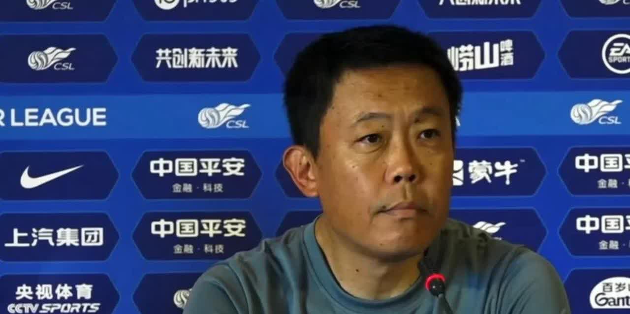 九游体育app-媒体质疑球队名宿出局，领队表示支持