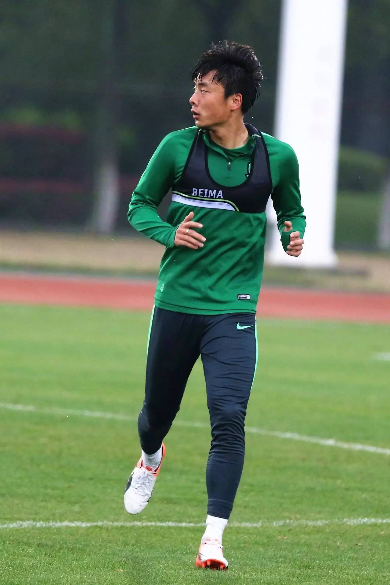 九游体育网页版-真情篮球赛事渐入佳境，粉丝热情高涨的简单介绍