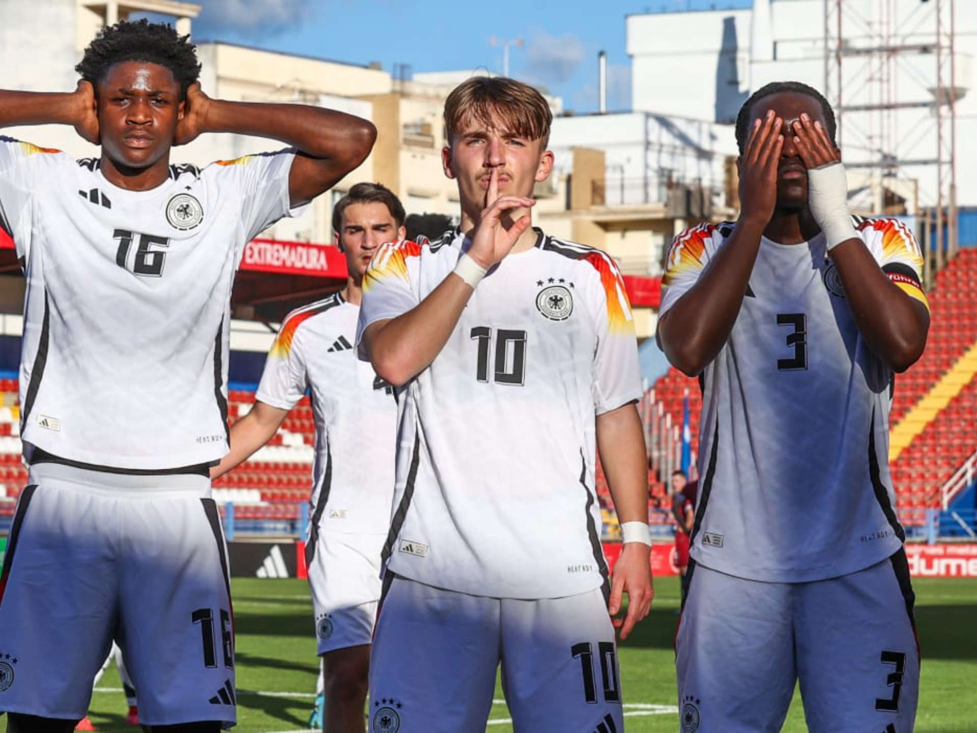 挪威队连胜,晋级欧国联赛半决赛 挪威队连胜,晋级欧国联赛半决赛