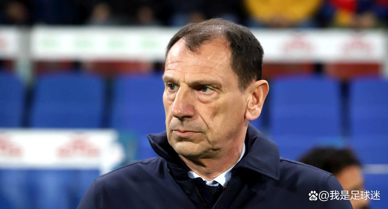 九游体育-卡利亚里备战过程曝光，教练战术调整的简单介绍