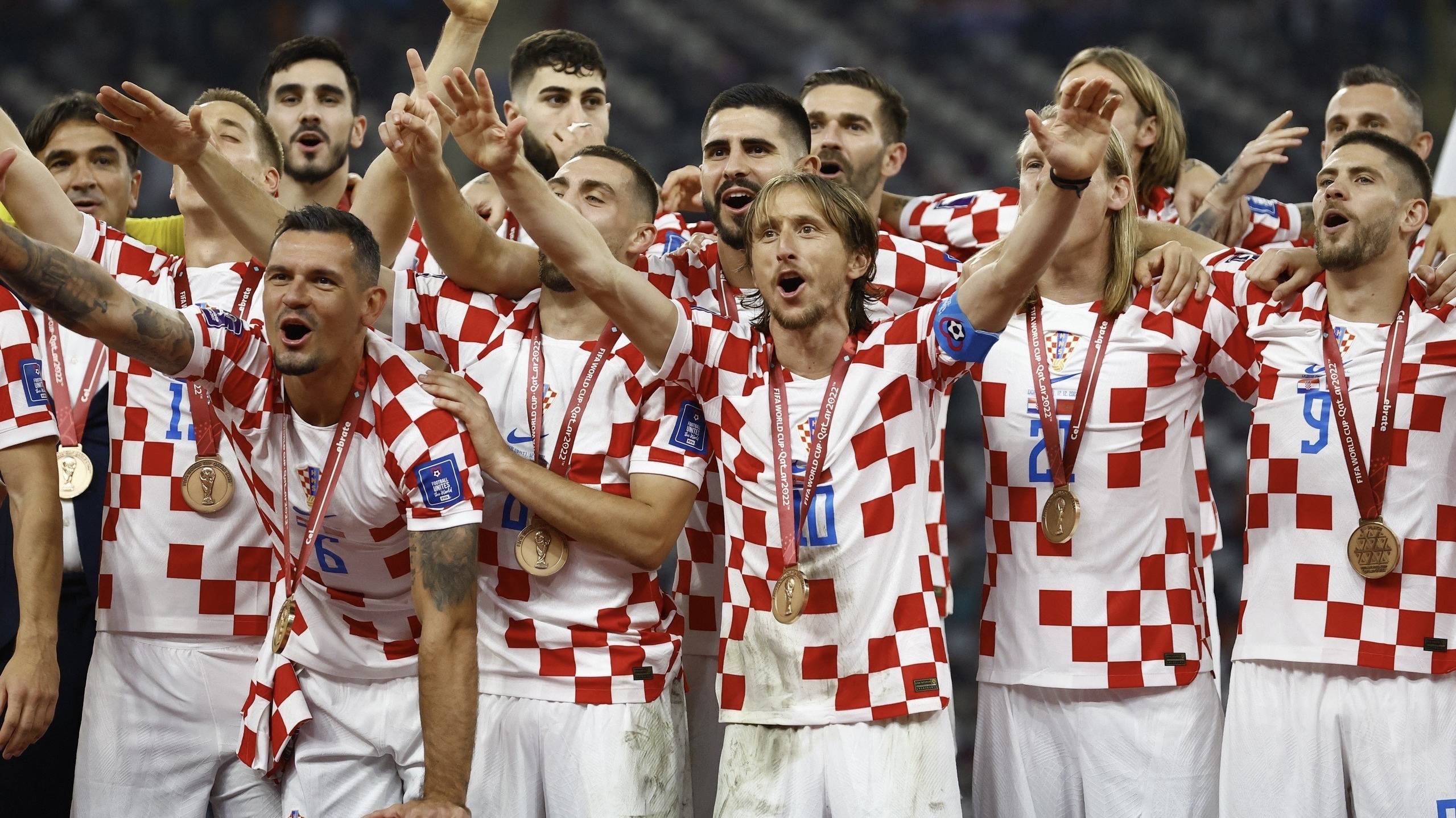 克罗地亚国家队战胜对手，晋级下一阶段
