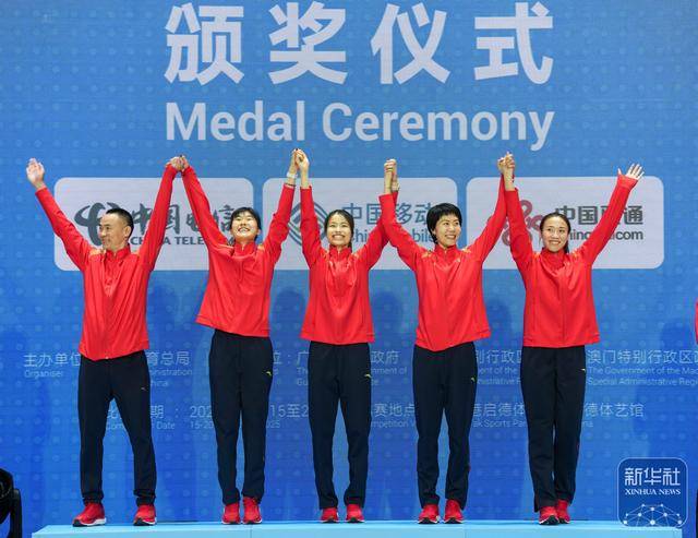 九游体育官方入口-女子击剑选手领先一筹，雄踞榜首