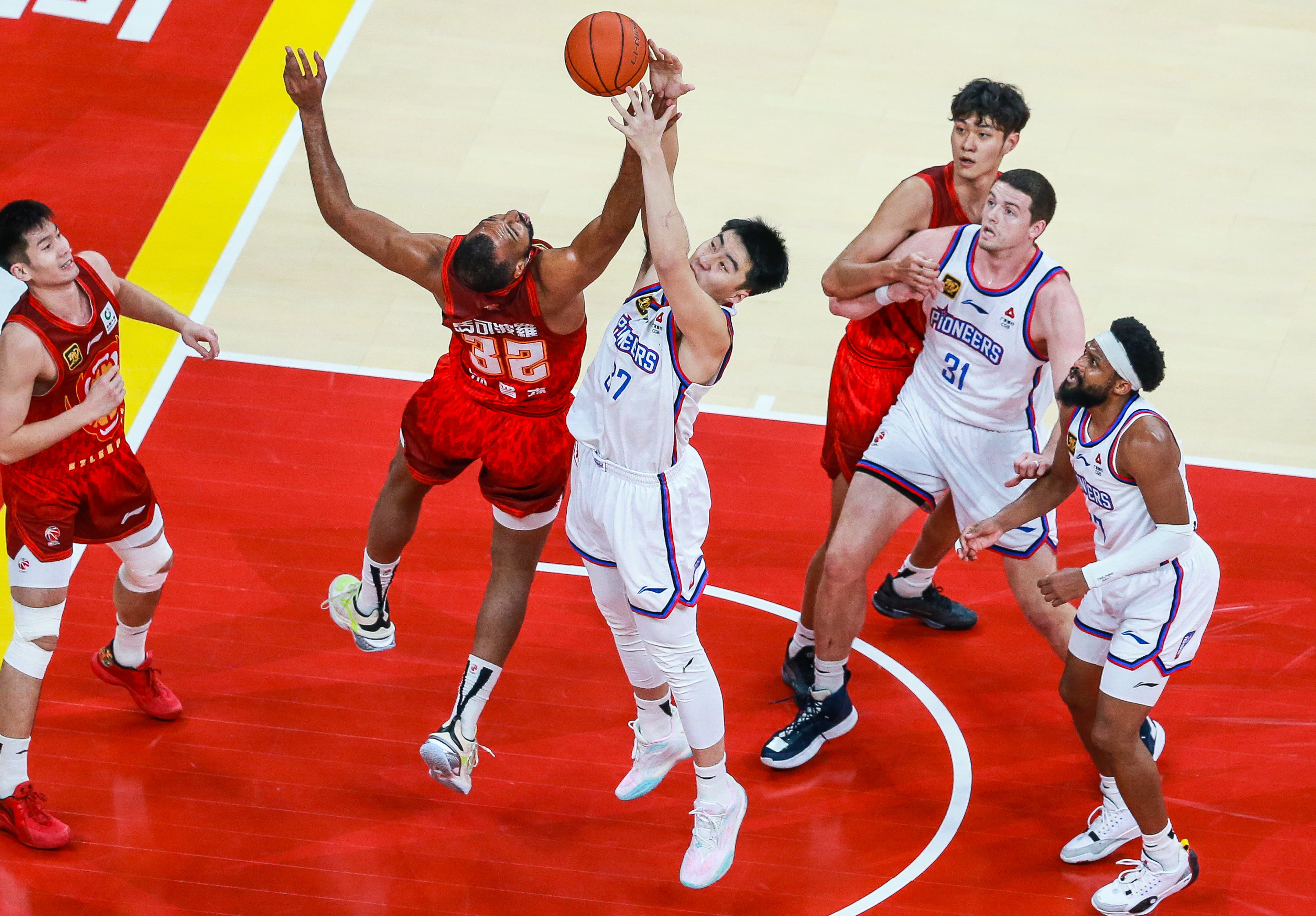 九游体育官网-深圳男篮主胜新疆男篮，保持季后赛资格的简单介绍